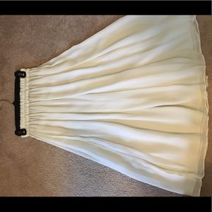 Ivory double layer skirt.